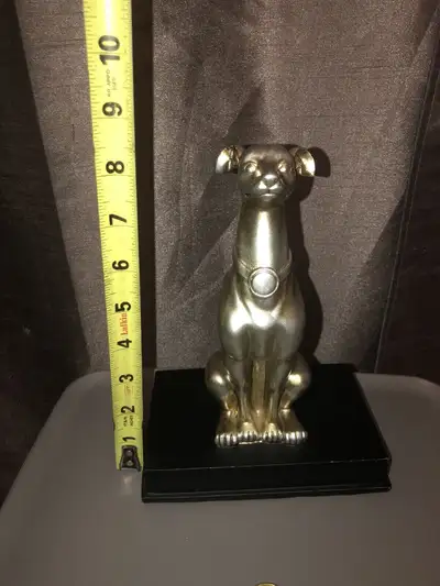 Vintage Greyhound figurine / firm price, View more