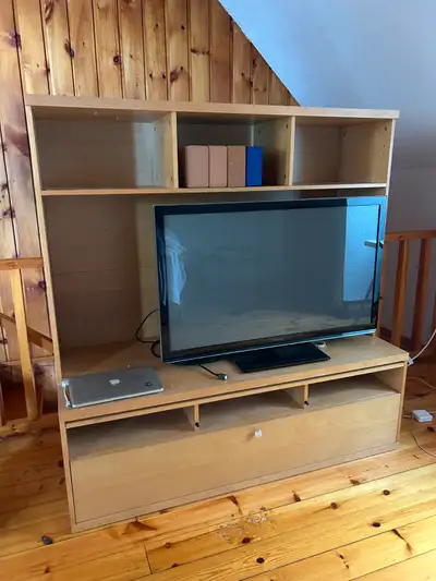 Meuble télé Ikea en bois, View more