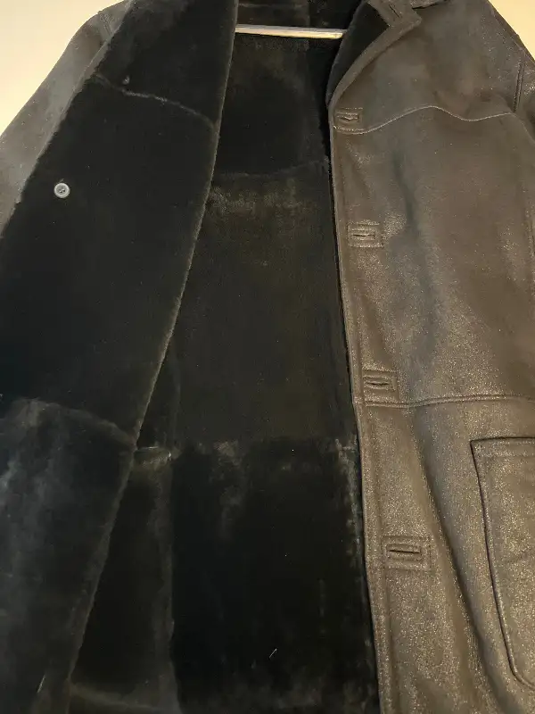BlackTraditional shearling sheepskin coat made in canada in Men's in Mississauga / Peel Region - Image 3