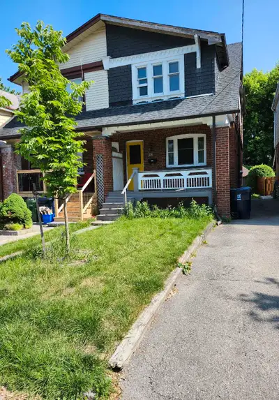 Entire 3 Bedroom House With Included 1 Bedroom Finished Basement