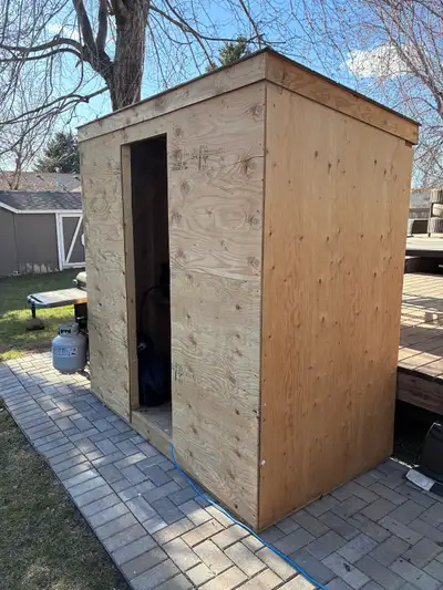 4’x7, storage shed, ice shack, smoke shack is what I used it for this winter. Assembled in fall so l...