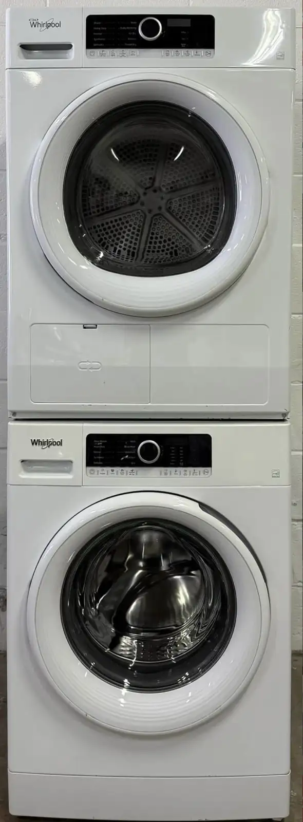 - Apartment Size Ventless Set “WHIRLPOOL” H34/W24/D24 in Washers & Dryers in City of Toronto - Image 2