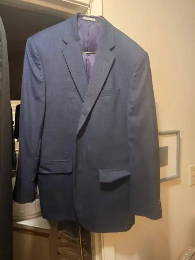 3sixty5 Men's suit jacket size 40 + pants, View more