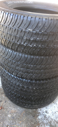 LT275/65/20 Michelin tires 