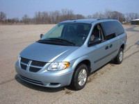2006 Dodge Caravan se  stow and go with a trailer hitch