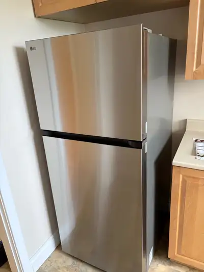 New fridge for $400! LG LTCS20020S Top Freezer Refrigerator, 30 inch Width, 20.2 cu. ft. Looking to...