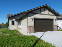 Newly Built Bungalow w/Double Attached Garage available for RENT