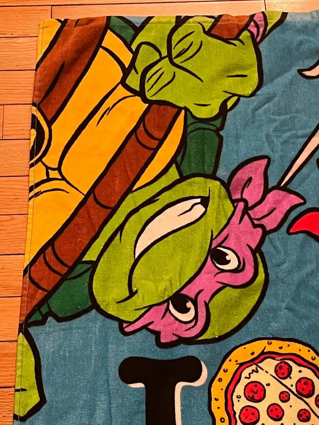 Retro TMNT Teenage Mutant Ninja Turtles Beach Shower Towel in Bathwares in Ottawa - Image 3