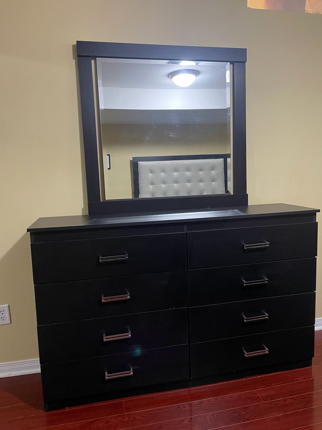 Dresser for sale in Dressers & Wardrobes in Mississauga / Peel Region - Image 2