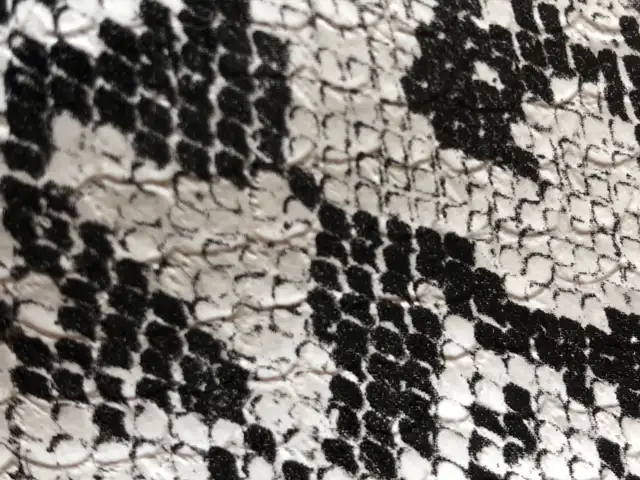 Vintage Guarantee Handbags Co. Snakeskin Purse Handbag in Women's - Bags & Wallets in Kitchener / Waterloo - Image 10