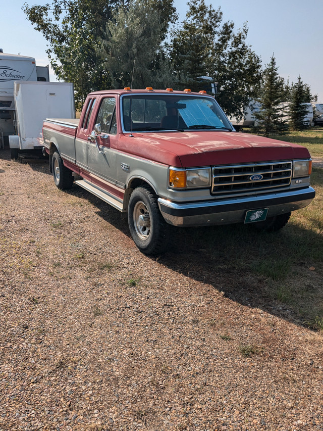 1989 FORD F250 2WD in Cars & Trucks in Medicine Hat - Image 4