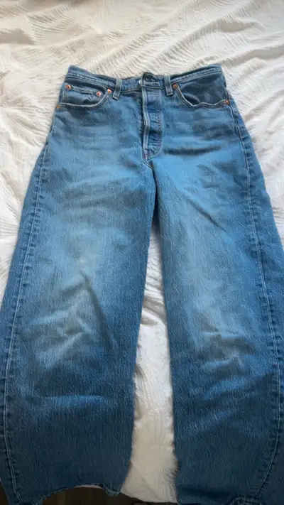 Girls clothes(roughly size 12), View more