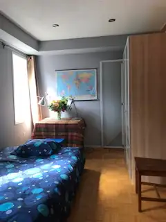 Room for rent with toilet. Tel: 416-7217591