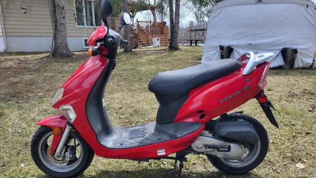 2013 Kymco Vitality in Scooters & Pocket Bikes in Sherbrooke - Image 3