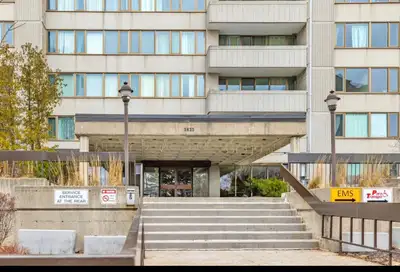 This bright and spacious condo offers stunning panoramic city and water views, featuring modern lami...