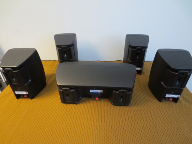 Polk Audio Surround Speakers X 5 in Speakers in City of Halifax - Image 4