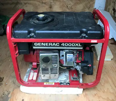 Model 4000XL with approx 100 hours rarely used never abused always stored inside. I am original owne...