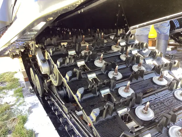 Package deal. 2 x 600etec in Snowmobiles in Ottawa - Image 7