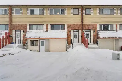 Welcom to this well-maintained 3 storey carpet-free townhouse that offers 3 bdrm, 1.5 bath, ideal fo...