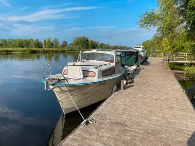 We have completed our vacation on the Rideau Canal and have returned home to Regina, SK. Our Albin25...