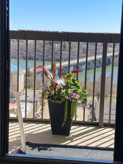 1/1 Sask River facing 680 sq ft excluding balcony. Balcony 5 x 22 feet Heated underground parking P1...