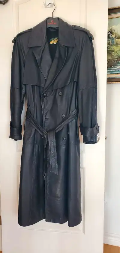 Size MM, men's, charcoal black, full length, c/w belt and extra large collar. No damage, no rips, no...