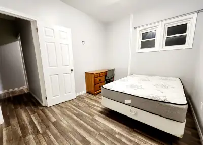 Among the best housing conditions offered in the UWin campus area, located a 300-meter walk from cam...