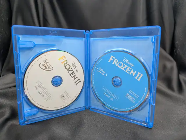 Frozen II Multi Screen Edition Blu-Ray Disney in CDs, DVDs & Blu-ray in Calgary - Image 4