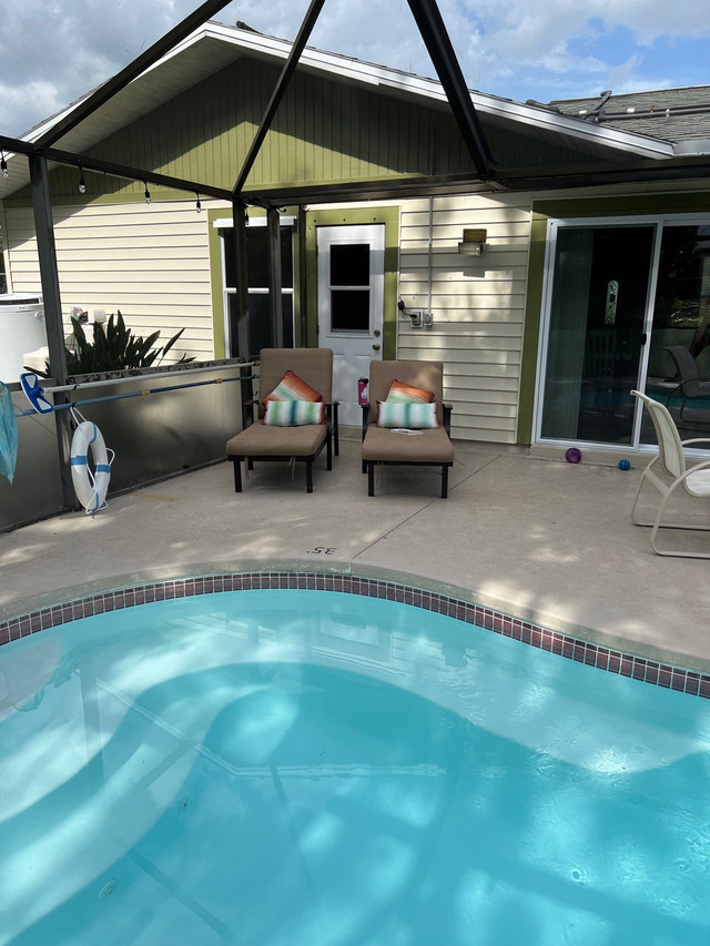 Cape Coral Florida Vacation Rental 3/2 heated pool, king bed in Florida - Image 2