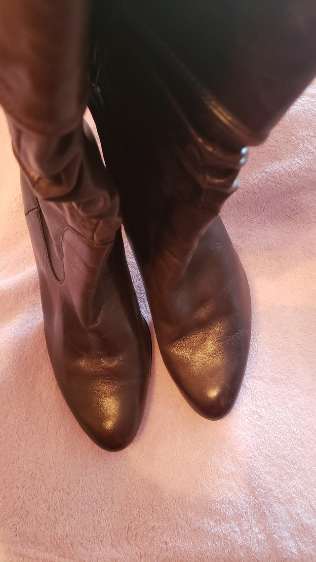 ALDO mid calf high heel boots sz 38 in Women's - Shoes in Edmonton - Image 2