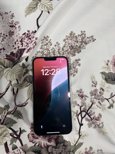 Hello, I’m selling my iPhone 14 Plus, it’s in good condition unlocked to any carrier as well. Messag...