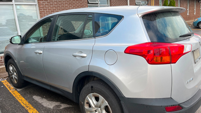 2015 Toyota Rav 4 LE AWD - 200K km With 2 Set Tires in Cars & Trucks in Markham / York Region