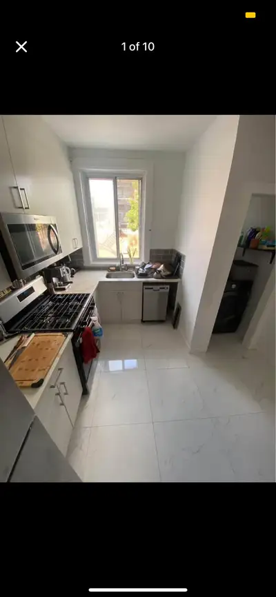 Looking for someone to stay with us in our big 5 1/2 in NDG, above a bakery on monkland! We are 2 ha...