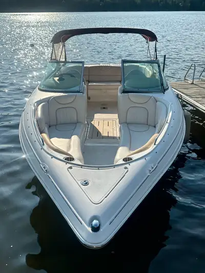 www.polisenomarine.ca/fr/inventaire/bateaux-doral-boats-210-2008-a-vendre-ins00016/