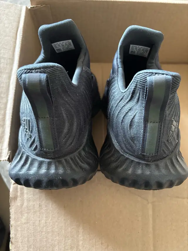 New without box, Adidas Alphabounce, men size 11.5 in Men's Shoes in Oshawa / Durham Region - Image 5