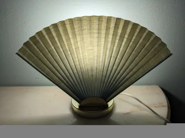 Hollywood Regency style fan table lamp light in Indoor Lighting & Fans in City of Toronto - Image 9