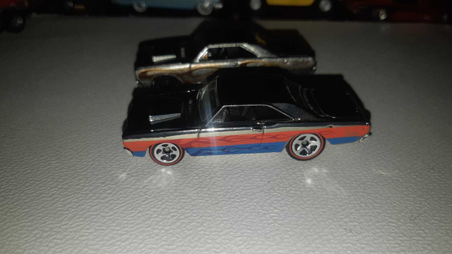'68 Dodge Dart loose Target and Walmart exclusive lot of 2 in Toys & Games in Guelph - Image 2