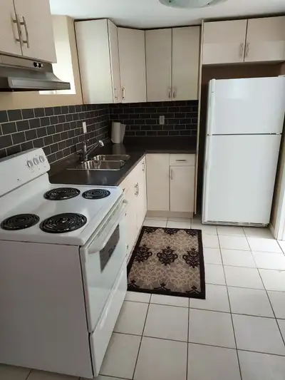 **1-BEDROOM APARTMENT FOR RENT – GREAT CENTRAL LOCATION** Clean, private **1-bedroom apartment** in...