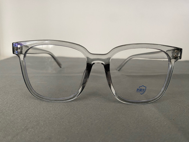 Clear Grey Wayfarer Glasses Frames in Other in Burnaby/New Westminster - Image 3