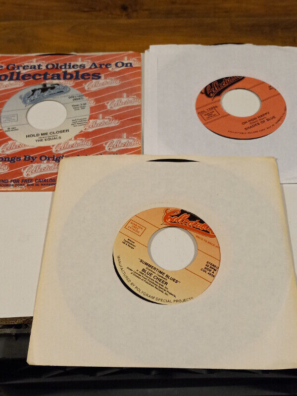 Vinyl Records 45 RPM 7 Inch R&R Collectibles Chuck Berry Lot 11 in CDs, DVDs & Blu-ray in Trenton - Image 4