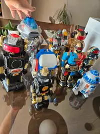 Lot robot jouets pour collectionneur 