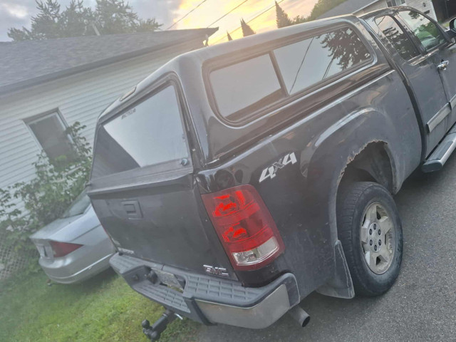 Gmc in Cars & Trucks in Gatineau - Image 2