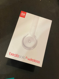 New Beats by Dr.Dre Solo3 Icon On-Ear Bluetooth Headphones White