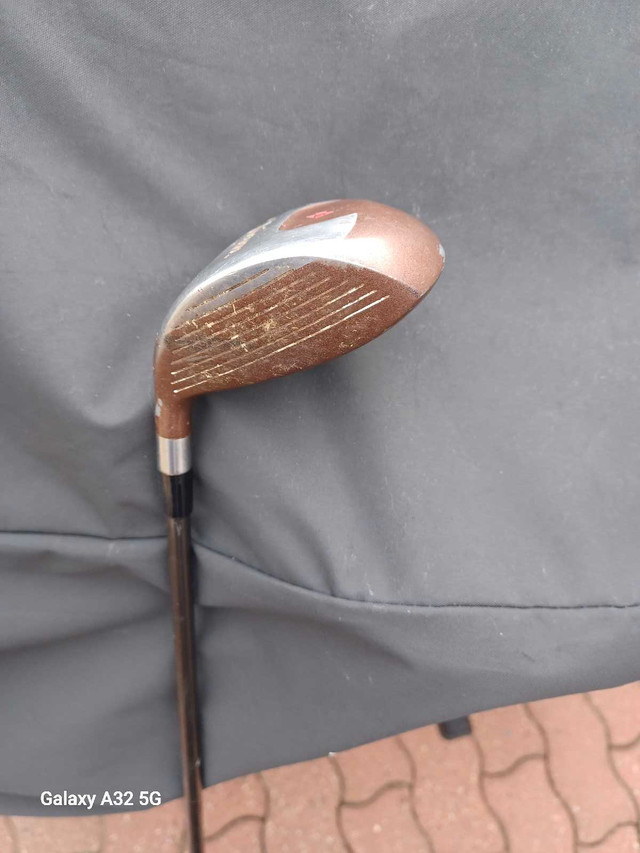 Axiom golf 3 wood in Golf in Edmonton
