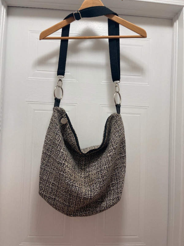 Teresa Cambi tweed purse~Messenger Bag~shoulder bag in Women's - Bags & Wallets in Barrie