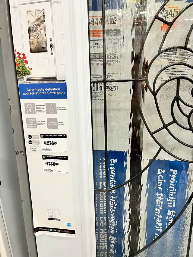 Porte d’entrée vitrée Neuve avec poignée et clés  in Windows, Doors & Trim in City of Montréal - Image 5