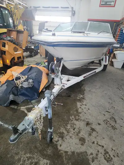 1989 16’ Sea Ray. In great condition for the year. Was owned and built for one owner and I purchased...