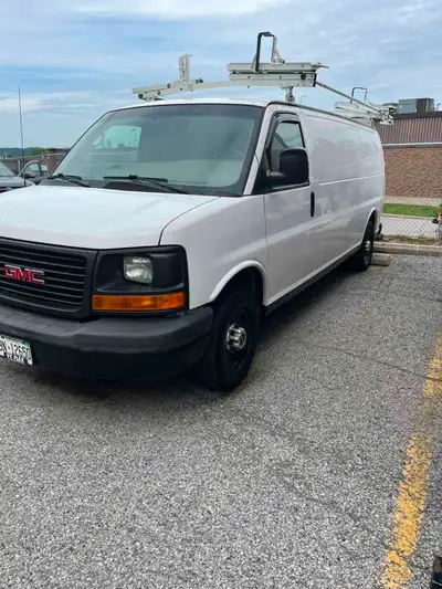 This reliable GMC Savana cargo van is the perfect workhorse for your business, featuring a spacious...