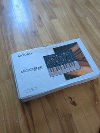 Synth gear to sell/ Synthétiseurs à vendre