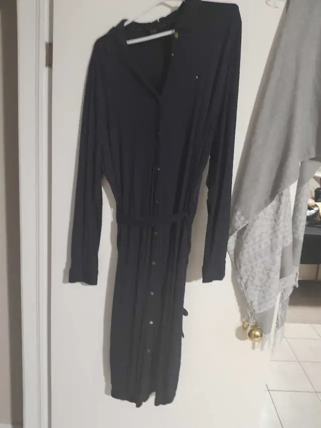 Tommy Hilfiger Dress in Women's - Dresses & Skirts in Oshawa / Durham Region - Image 2